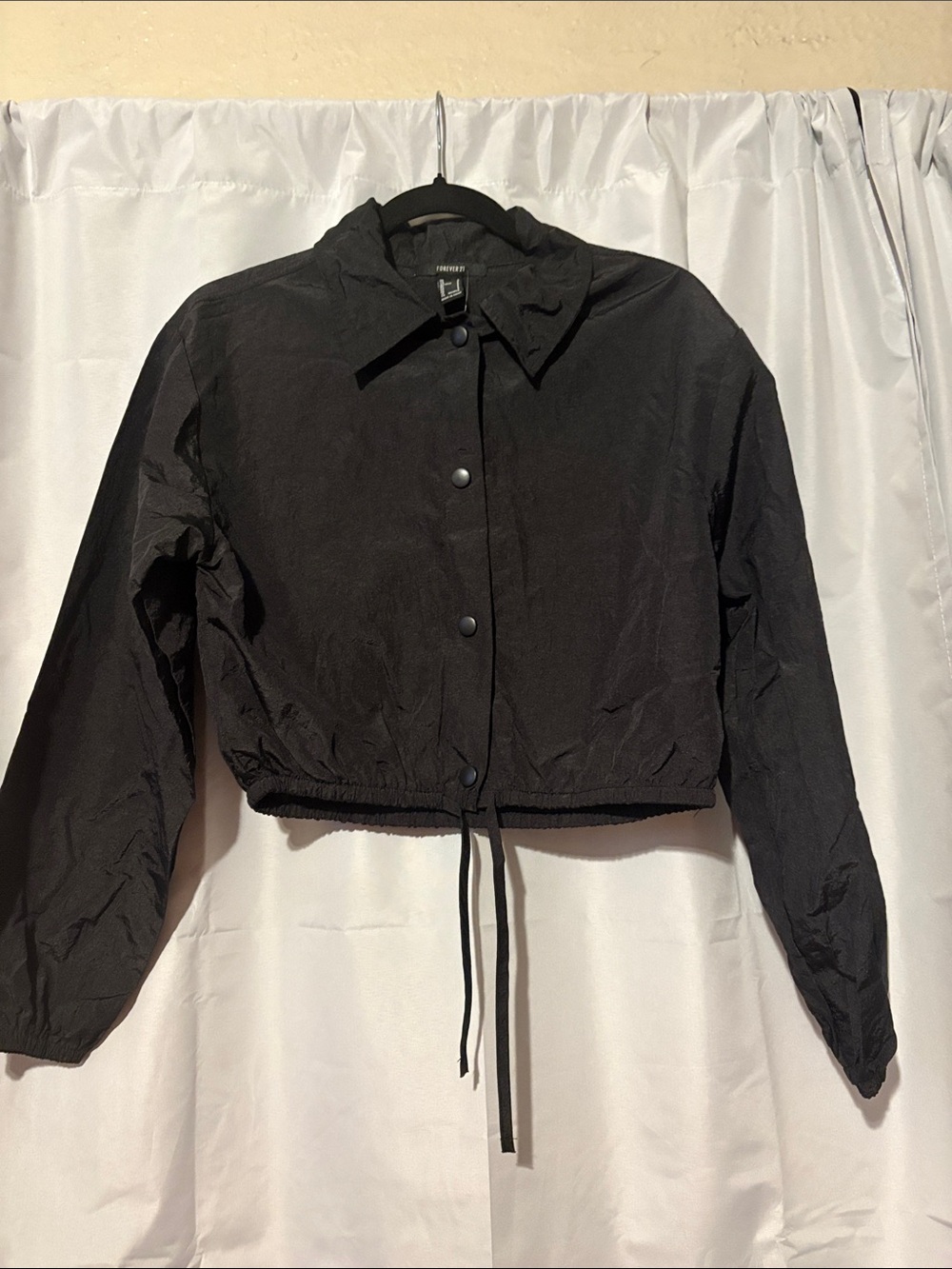 Forever 21 Black Cropped Bomber Jacket